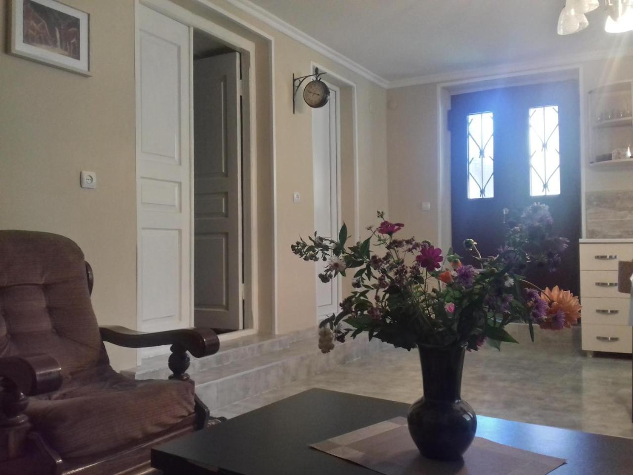 Mti House Hotel Kvesheti Kültér fotó